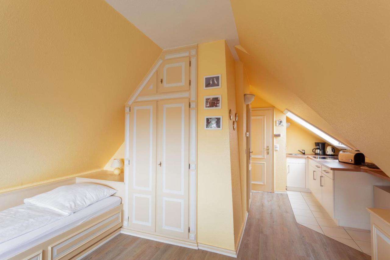 Priel-Hues Apartment List Exterior foto